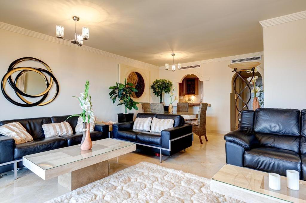 Frontline Beach Apartment - Sinfonia Del Mar Estepona Ngoại thất bức ảnh