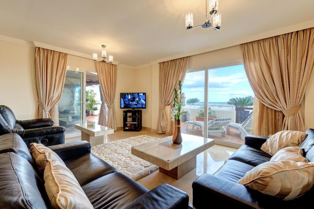 Frontline Beach Apartment - Sinfonia Del Mar Estepona Ngoại thất bức ảnh